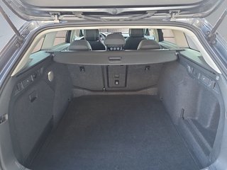 Skoda Superb Combi 2,0TDI DSG Navi/DCC/ACC/Kamera/Sitzhz.  ** - foto 13