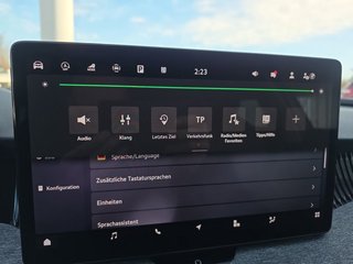 Skoda Superb Combi 2,0TDI DSG Navi/DCC/ACC/Kamera/Sitzhz.  ** - foto 44