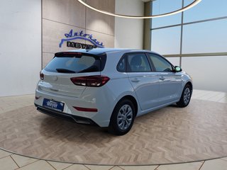 Hyundai i30 1.0T-GDI 7DCT 115PS Voll-LED/Navi/Kamera/Winterp.  ** - foto 5