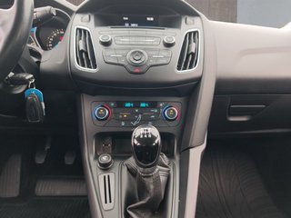 Ford Focus Turnier 1,6 Trend Klimaautom./Temp./Tel/Nebel - foto 6
