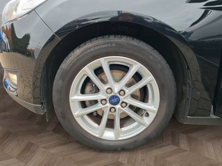 Ford Focus Turnier 1,6 Trend Klimaautom./Temp./Tel/Nebel - foto 9