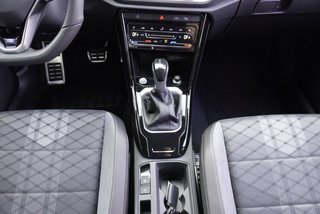 Volkswagen T-Roc R-Line 1,5TSI aAHK/19*Alu/Easy Open   ** - bilder 18