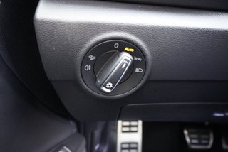 Volkswagen T-Roc R-Line 1,5TSI aAHK/19*Alu/Easy Open   ** - bilder 19