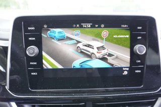 Volkswagen T-Roc R-Line 1,5TSI aAHK/19*Alu/Easy Open   ** - bilder 35
