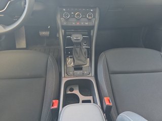 Skoda Karoq 1,5TSI DSG 4*J.Gar/aAHK/Kamera/Kessy/Winterp.  ** - bilder 6