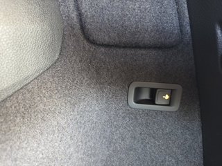 Skoda Karoq 1,5TSI DSG 4*J.Gar/aAHK/Kamera/Kessy/Winterp.  ** - bilder 12