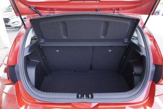 Hyundai i20 1,2 79PS Navi/Winterp/Kamera/Temp/Pdc  ** - bilder 7