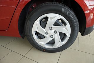 Hyundai i20 1,2 79PS Navi/Winterp/Kamera/Temp/Pdc  ** - bilder 27