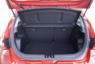 Hyundai i20 1,2 79PS Navi/Winterp/Kamera/Temp/Pdc - foto 6