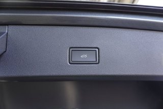 Volkswagen T-Roc R-Line 1,5TSI DSG UPE=45500 Euro    ** - bilder 9