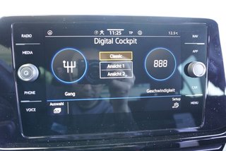 Volkswagen T-Roc R-Line 1,5TSI DSG UPE=45500 Euro    ** - bilder 33