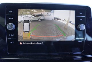 Volkswagen T-Roc R-Line 1,5TSI DSG UPE=45500 Euro    ** - bilder 41