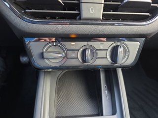 Skoda Kamiq 1,0TSI 115PS 16*Alu/LED/Temp/SmartLink  ** - bilder 21