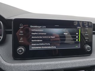 Skoda Kamiq Selection 1,5TSI DSG AHK/Kamera/LED/Kessy/Winterp.  ** - foto 34