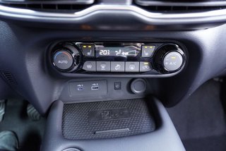 Nissan Juke Facelift 1.0 DIG-T 17*Alu/Navi/LED/Kamera  ** - bilder 16