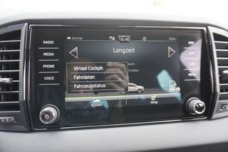 Skoda Karoq Sportline 1,5TSI DSG aAHK/Matrix/Kessy/Kamera   ** - bilder 31