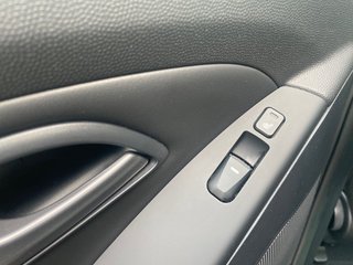 Hyundai ix35 1.6 GDI  Navi/Winterpaket - bilder 17