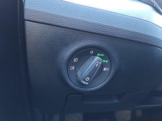 Skoda Superb Combi 1,5TSI DSG Navi/Kamera/el.Klappe/Kessy         ** - foto 15