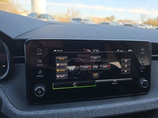 Skoda Kamiq Selection 1,5TSI DSG AHK/Kamera/LED/Kessy/Winterp.  ** - foto 40