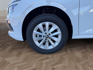 Skoda Kamiq Selection 1,5TSI DSG Kamera/LED/Kessy/Winterp.  ** - bilder 9