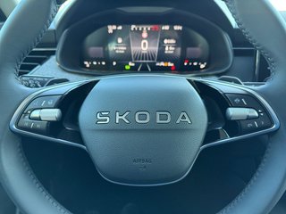 Skoda Kamiq Selection 1,5TSI DSG Kamera/LED/Kessy/Winterp.  ** - bilder 14