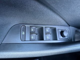 Skoda Kamiq Selection 1,5TSI DSG Kamera/LED/Kessy/Winterp.  ** - bilder 16