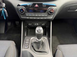 Hyundai TUCSON 1.6 Go+ 2WD AHK/Navi/SHZ - foto 6