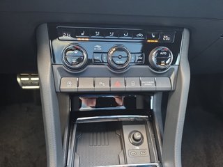 Skoda Karoq Sportline 2,0TDI DSG 4*J.Gar/Pano/aAHK/Matrix/Navi    ** - bilder 25