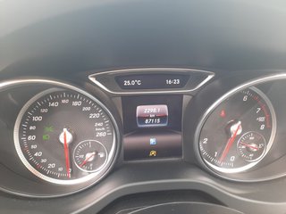 Mercedes-Benz CLA 200 Urban Navi/LED/Pano - bilder 12