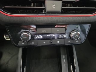 Skoda Kamiq Monte Carlo 1,5TSI DSG AHK/Matrix/el.Klappe         ** - foto 22