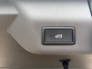 Volkswagen T7 Multivan 2,0TDI DSG 7-Sitzer/LED/el.Klappe/3-Z.Klima - foto 12