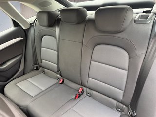 Audi Q3 2.0 TDI ultra AHK/LED/Navi - bilder 8