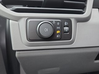 Volkswagen T7 2.0TDI DSG L2H1 Voll-LED/AHK/Kamera/Temp.  ** - bilder 15