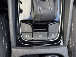 Skoda Karoq Sportline 1,5TSI DSG 4*J.Gar/Pano/aAHK/Matrix/Navi    ** - bilder 23