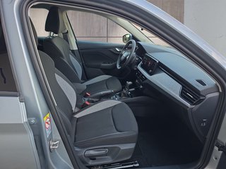 Skoda Kamiq Selection 1,0TSI DSG Kessy/Kamera/Temp/2-Z.Klimaaut.   ** - bilder 11
