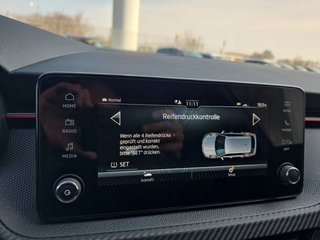 Skoda Kamiq Monte Carlo 1,5TSI DSG Matrix/Kamera/ACC/Kessy/el.Klappe  ** - foto 41