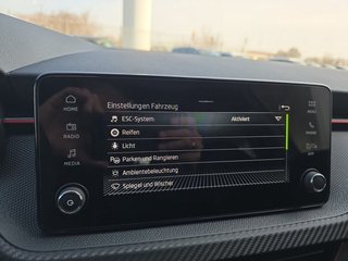 Skoda Kamiq Monte Carlo 1,5TSI DSG Matrix/Kamera/ACC/Kessy/el.Klappe  ** - foto 42