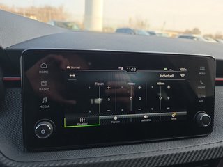 Skoda Kamiq Monte Carlo 1,5TSI DSG Matrix/Kamera/ACC/Kessy/el.Klappe  ** - foto 43