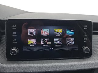 Skoda Kamiq Selection 1,0TSI DSG AHK/Kamera/LED/Kessy/Winterp.  ** - foto 21