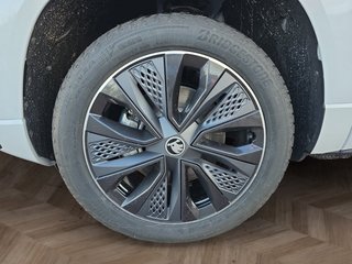 Skoda Karoq Sportline 2,0TDI DSG 4*J.Gar/Pano/aAHK/Matrix/Navi    ** - bilder 11