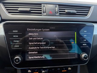 Skoda Superb Combi 1,5TSI DSG Navi/Kamera/el.Klappe/Kessy         ** - foto 42