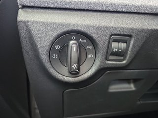Skoda Kamiq Selection 1,5TSI DSG AHK/ACC/Kamera/Kessy/Winterp.  ** - foto 19