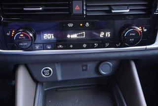 Nissan Qashqai Tekna 1,3 DIG-T Xtronic 4x4 UPE=48600€!  ** - foto 16