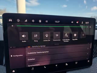 Skoda Superb Combi 2,0TDI DSG Navi/DCC/ACC/Kamera/Sitzhz.  ** - foto 45