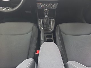 Skoda Fabia 1,0TSI DSG 5*J.Gar/LED/Winterp/Temp.   ** - foto 7