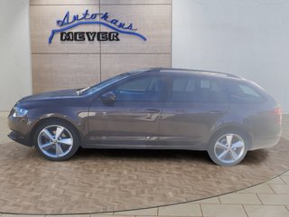 Skoda Octavia Combi 1.4 TSI Style Navi/Bi-Xenon/Sitzh./Temp./Allw. - foto 2