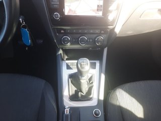 Skoda Octavia Combi 1.4 TSI Style Navi/Bi-Xenon/Sitzh./Temp./Allw. - foto 6