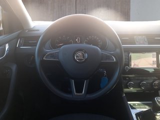 Skoda Octavia Combi 1.4 TSI Style Navi/Bi-Xenon/Sitzh./Temp./Allw. - foto 7