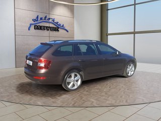 Skoda Octavia Combi 1.4 TSI Style Navi/Bi-Xenon/Sitzh./Temp./Allw. - foto 5