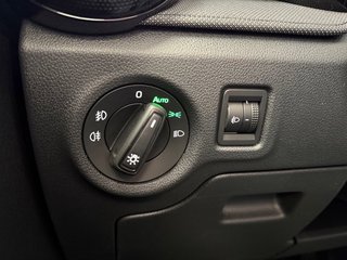 Skoda Fabia 1,0TSI DSG 2-Z.Klimaaut/Winterp/Temp/LED/Pdc   ** - bilder 15